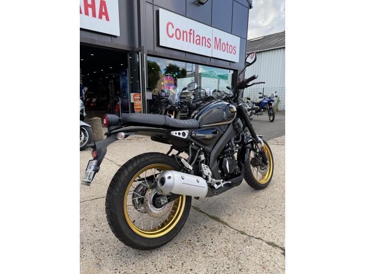 YAMAHA XSR 125 Legacy