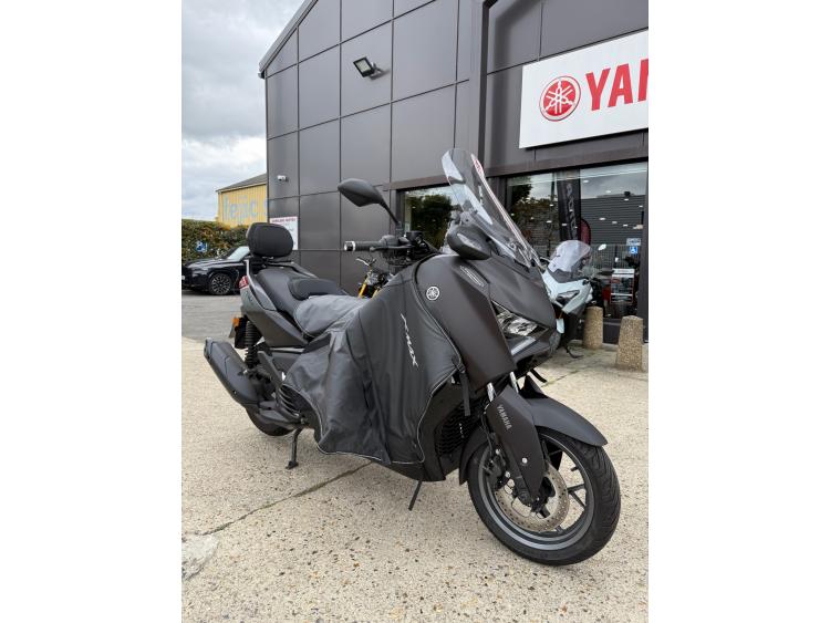 YAMAHA X-MAX 125 TECH MAX +