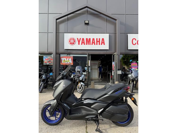 YAMAHA XMAX 300