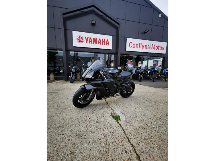 YAMAHA YZF R1 RACE