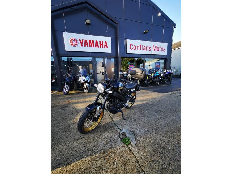 YAMAHA XSR 125 Legacy