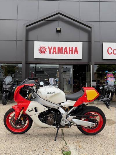 YAMAHA XSR 900 GP