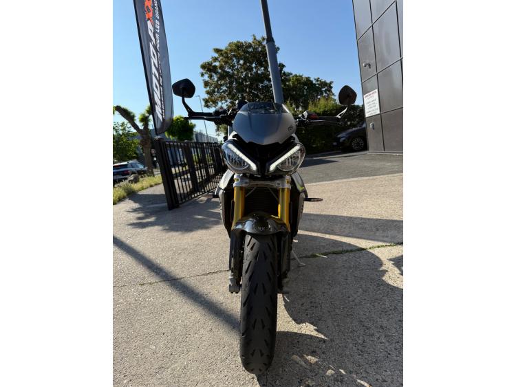 TRIUMPH SPEED TRIPLE 1200 RS