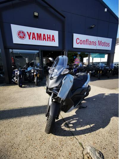 YAMAHA XMAX 300 Tech Max