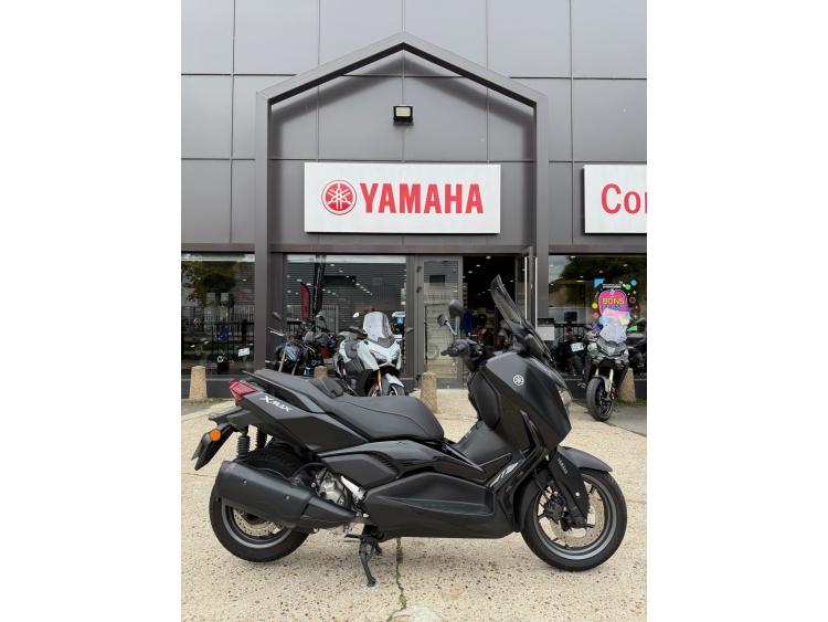 YAMAHA XMAX 300 Tech Max