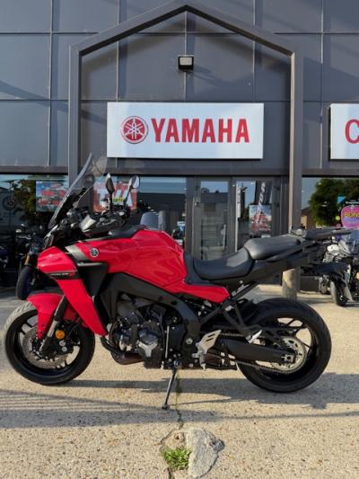 YAMAHA TRACER 9